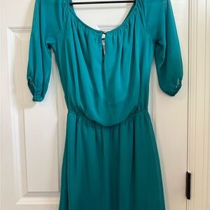 Alya Green Sundress with 3/4 Cuffed Sleeves